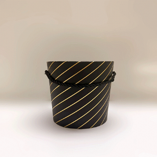 Cachep� R�gido Listrado - und