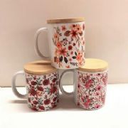 Caneca Flowers c/Tampa de Bamboo - und